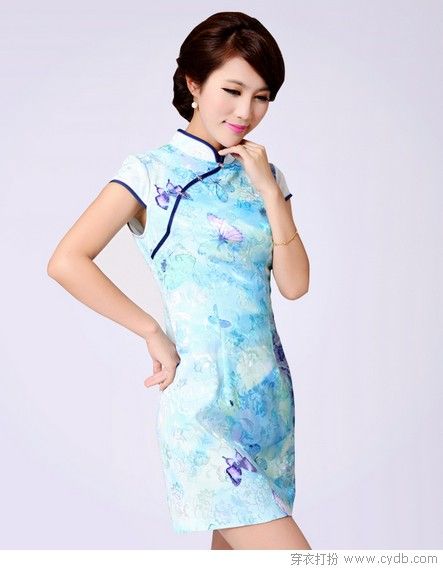 又見(jiàn)蝴蝶翩翩飛