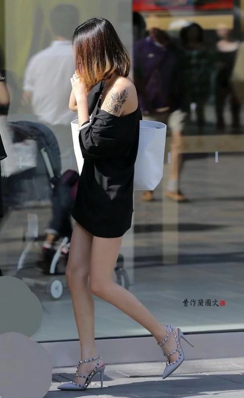 三里屯紋身美女，用刺青為時尚加分